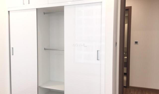 0901799646 chính chủ bán cắt lỗ căn 2PN, DT: 66m2, giá 2.65 tỷ tại Vinhomes Skylake