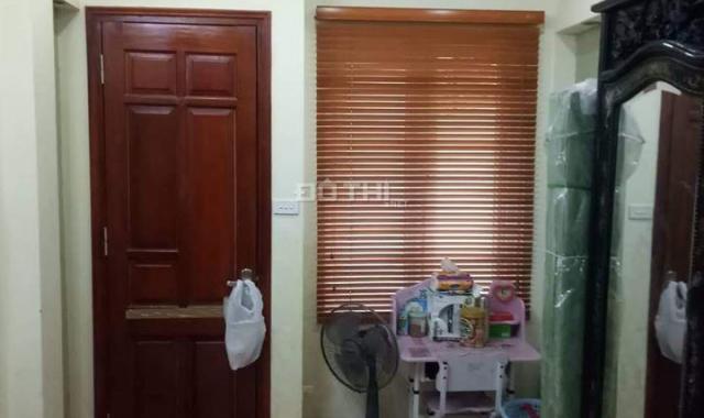 Bán nhà Hạ Yên, Cầu Giấy, ở luôn - 6 tầng - 40m2, chỉ với 3,2 tỷ