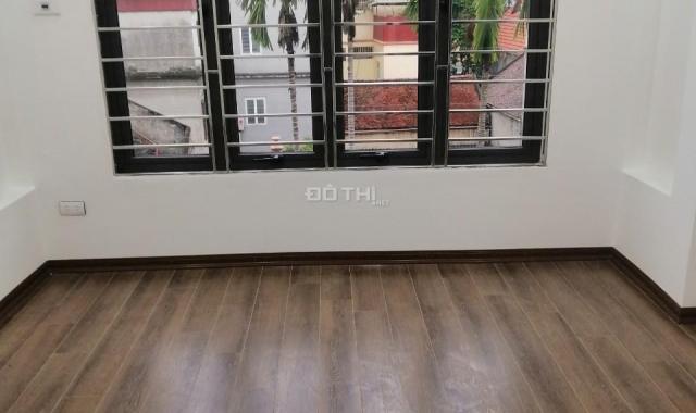 Bán nhà Trần Duy Hưng - Trung Kính - Thiết kế đẹp - 42m2 x 5T - Giá 4.9 tỷ. LH 0903070282