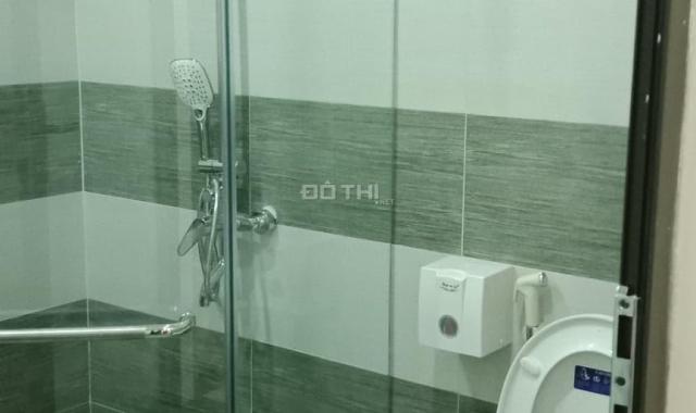 Nhà đẹp phố 8/3 DT 50 m2, 5 tầng, ô tô đỗ cửa, về ở luôn