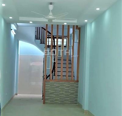 Nhà mới 44m2 x 5T phố Thịnh Liệt, Hoàng Mai, ngõ thông 4m ô tô qua, KD, nhỉnh 4 tỷ