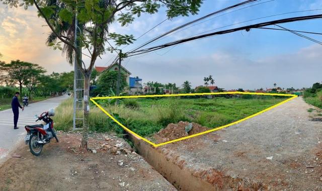 Bán đất 120m2 mặt đường QL10 xã Đông Sơn hướng Đông Nam