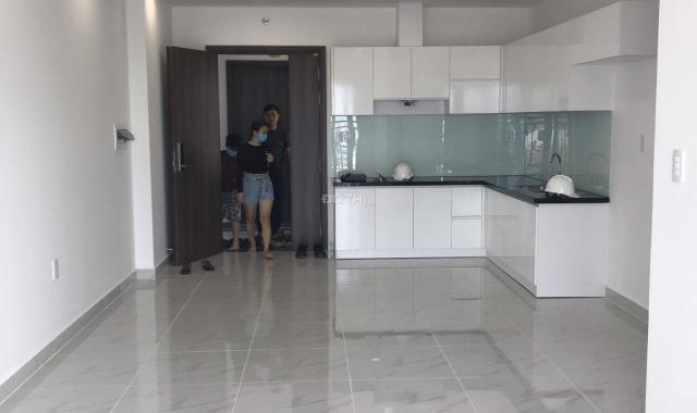 Cho thuê căn hộ 2PN-67m2 có nội thất view nắng sáng giá 10 triệu/th, LH 0917285990