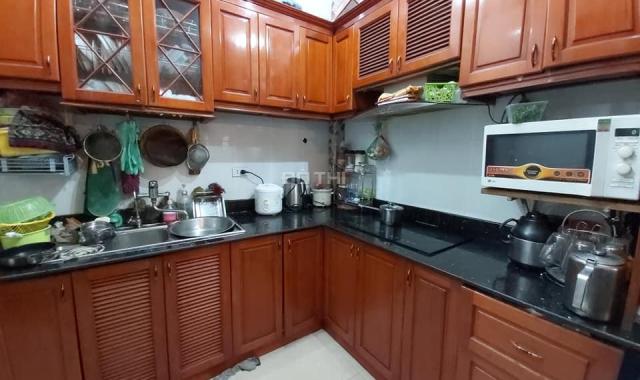 Tôi cần bán nhà Thái Hà 40m2*5T, MT 3.5m, giá 4.3 tỷ 0964584433