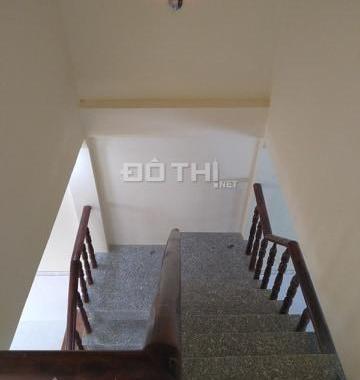 Em có căn nhà 1 trệt 1 lầu gần bệnh viện Da Liễu, cách đường Đồng Khởi 2km, thổ cư 100%