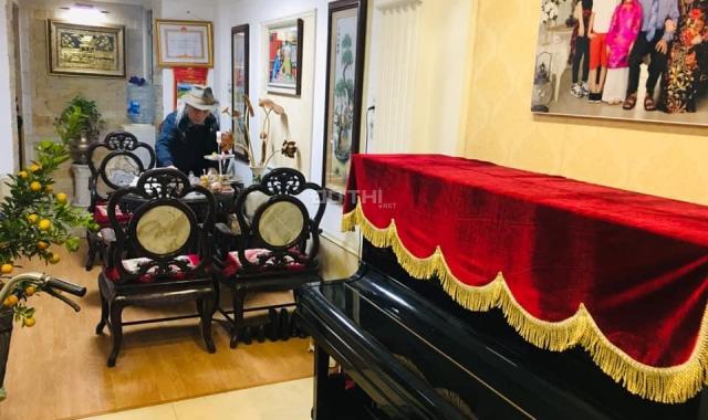 Bán nhà phố Hồng Mai, ngõ thông, kinh doanh, ô tô đỗ cửa, nội thất đẹp