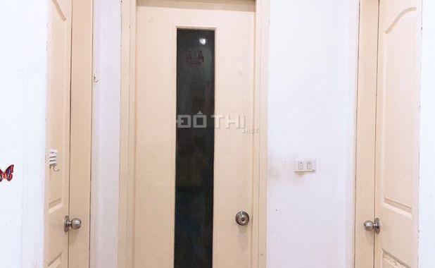 Chính chủ bán căn hộ căn góc tầng 23 tòa HH1 Linh Đàm 2PN, 2WC đủ nội thất giá 950 triệu