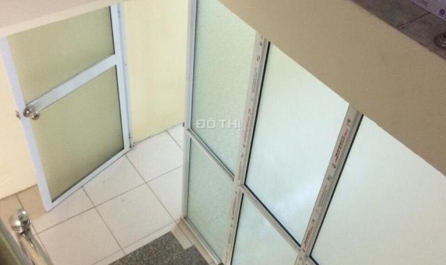 Bán đất tặng nhà Hoàng Mai, gần 40m2, ngõ ô tô, sát Hồ Đền Lừ, giá 2,2 tỷ