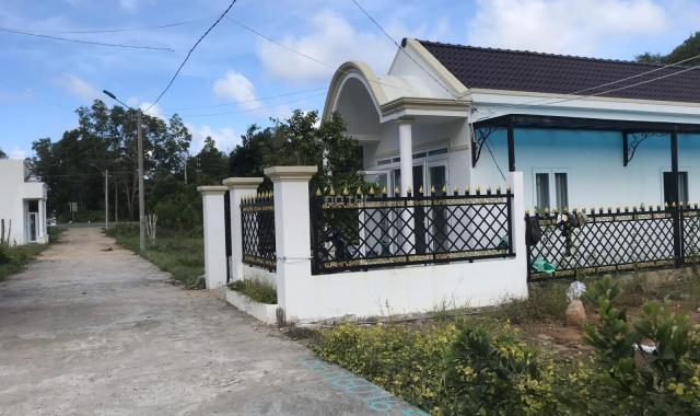 Nhà di cư ra nước ngoài cần bán gấp nhà cấp 4, ngay khu phố tây Ông Lang, đảo Phú Quốc