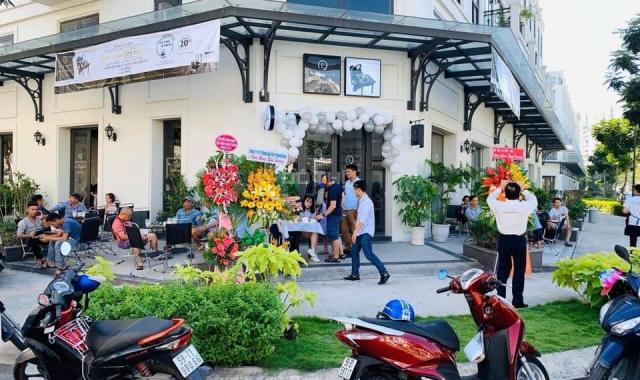 Cần bán gấp phố giá hot 11 tỷ giao dịch nhanh chóng, Lakeview City, quận 2, LH 0907860179