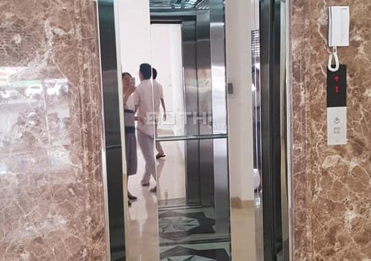 Bán nhà mặt phố Trần Khát Chân, thang máy, mặt tiền đẹp 5.2m, DT 82 m2 x 5T. Giá 24 tỷ