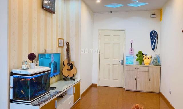Bán căn hộ 2 phòng ngủ chung cư HH4C Linh Đàm 65m2, full nội thất giá 1,18 tỷ, LH: 0936686295