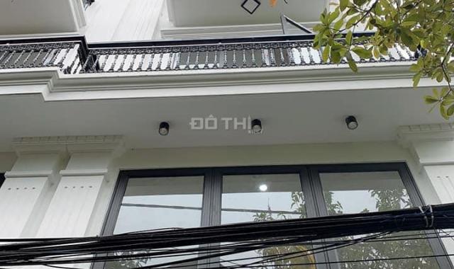 Bán 2 căn nhà 5,5 tầng x 51m2 mặt sàn, 6p ngủ 5 vệ sinh tại ngõ 405 Bát Khối, Long Biên, Hà Nội