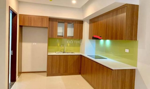 Mặt phố Minh Khai, Hai Bà Trưng, kinh doanh đỉnh, 4 tầng chỉ có 5,9 tỷ, 0355823198