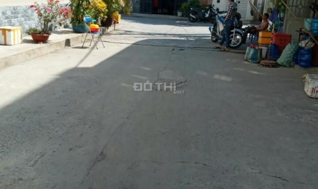 Bán nhà lầu góc 2 mặt tiền hẻm 56 đường Gò Ô Môi, Phú Thuận, Quận 7. 5*16m, có thu nhập 15tr/th