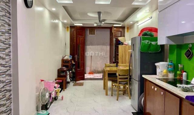 Cầu Giấy nhà đẹp để ở 35m2, 5T, giao thông thuận tiện 2.5 tỷ sổ đỏ sẵn giao dịch