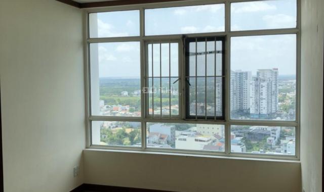 Bán căn hộ 88m2, 2PN, 2WC 2 tỷ sổ hồng chính chủ CC Phú Hoàng Anh view mát LH: 0903.388.269