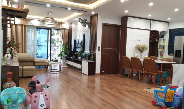 Bán cắt lỗ căn 90m2 3PN full nội thất đẹp, giá 2.79 tỷ CHCC Goldseason 47 Nguyễn Tuân, Thanh Xuân