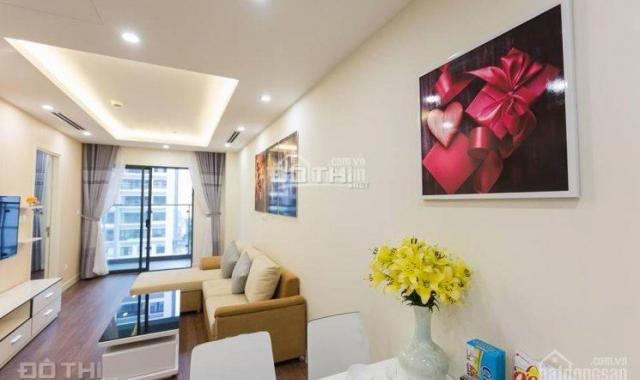 Cho thuê căn hộ hoàng gia Royal City 2-3PN view quảng trường cực đẹp: 0983551661