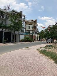 Thời buổi kinh tế khó khăn cần bán lô đất 80m2 mặt tiền đường Nguyễn Thị Búp, Q. 12