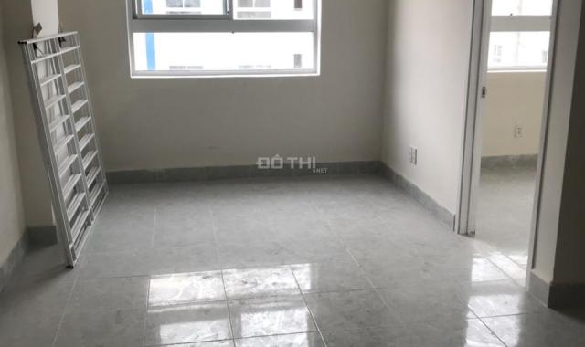 Cho thuê căn hộ giá 6tr/tháng tại CC 35 Hồ Học Lãm, có 2 phòng ngủ, ít nội thất