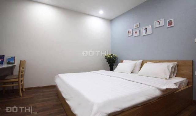 Cho thuê căn hộ chung cư Golden Land Nguyễn Trãi, 2PN, 93m2, căn góc sáng thoáng đầy đủ nội thất