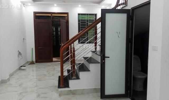 Tôi cần bán nhà mặt ngõ Đê Trần Khát Chân, 45m2, mới cứng 4 tầng, SĐCC, giá: 2,98 tỷ có TL