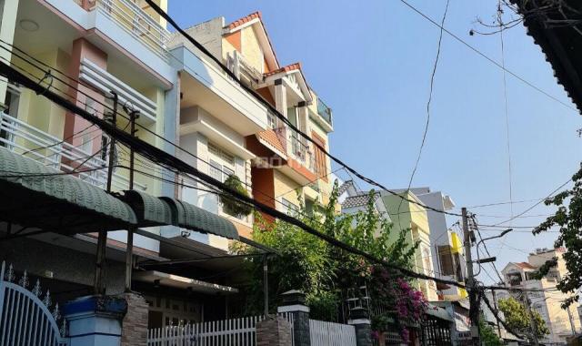 Bán nhà 2 lầu đúc hẻm 15 đường Trần Văn Hoài, nhà dọn vào ở ngay, sổ hồng, xe hơi tới nhà