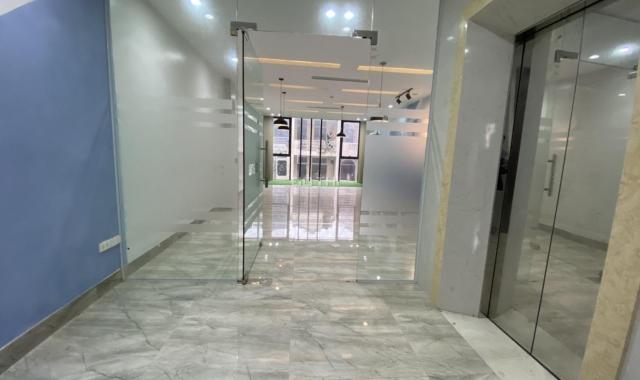 Cho thuê gấp văn phòng tại phố Nguyên Hồng. DT: 100m2/tầng, giá thuê 16 triệu/tháng