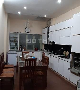 Rẻ nhất Nguyễn Khánh Toàn, 2 thoáng, nở hậu, nội thất đẹp, ô tô 60m2, giá chỉ 7.4 tỷ