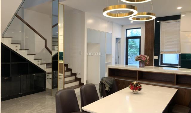 Biệt thự đơn lập Riviera Cove 450m2 - nhà hoàn thiện nội thất - bán gấp - sổ hồng chính chủ