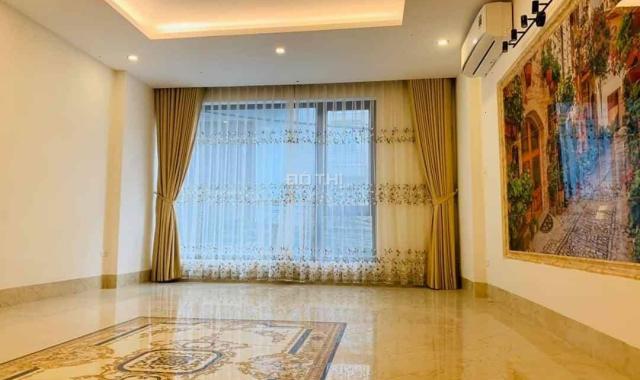 Bán nhà phố Huỳnh Thúc Kháng, Đống Đa, 52m2*5 tầng, gara ô tô, giá 8.9 tỷ