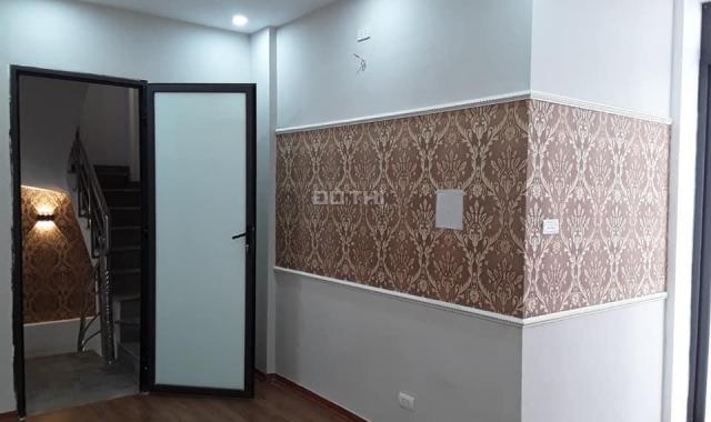 Bán nhà Giáp Bát, Hoàng Mai, Hà Nội 30m2*5 tầng, giá 3 tỷ