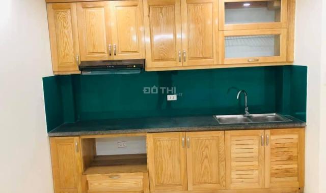 Gấp bán nhà Hà Đông. Diện tích 34m2, 5 tầng, mặt tiền 4.5m, giá chỉ 2.7 tỷ, lh: 0867805093