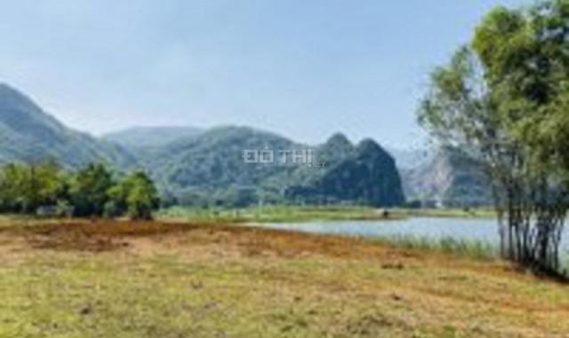 Cần bán lô đất mặt hồ đẹp như tranh vẽ tại Lương Sơn, Hòa Bình, S 6000m2, 700m2 đất ở