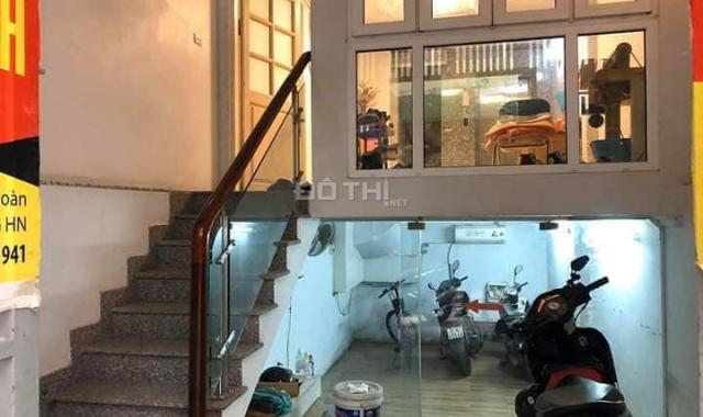 Phố Phạm Văn Đồng - ô tô tải tránh nhau - thang máy - kinh doanh - văn phòng - ở - cho thuê