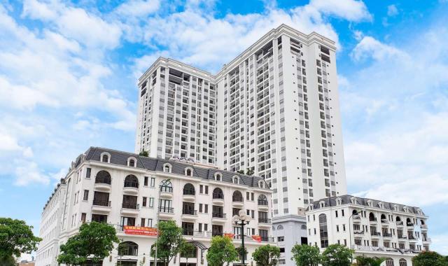 Bán căn hộ cao cấp 2PN, 71m2, full nội thất, view đẹp, giá 1,9 tỷ, vị trí trung tâm Long Biên