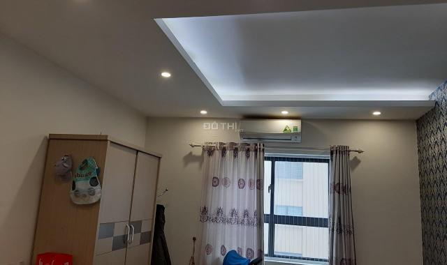 Chính chủ bán căn hộ 73,6m2 thiết kế 2PN, 2 nhà vệ sinh tòa CT12C Kim Văn Kim Lũ, đã có đầy đủ đồ