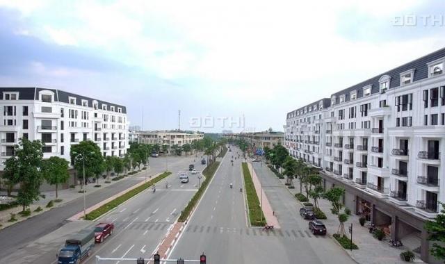 Bán gấp biệt thự - Khu đô thị Văn Phú Hà Đông - 205m2 x 4 tầng, thang máy - Giá 15 tỷ