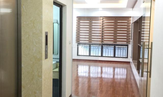 Bán nhà xây mới thông Hoàng Quốc Việt, Cầu Giấy, 6.3 tỷ, 42m2x6T, tiện kinh doanh