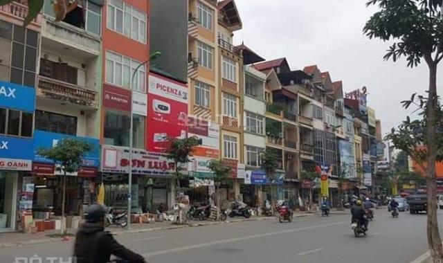 Bán nhà mặt phố Kim Giang, Thanh Xuân, KD, ô tô, vỉa hè, 67m2 * 3T MT 8.9m, giá 15 tỷ