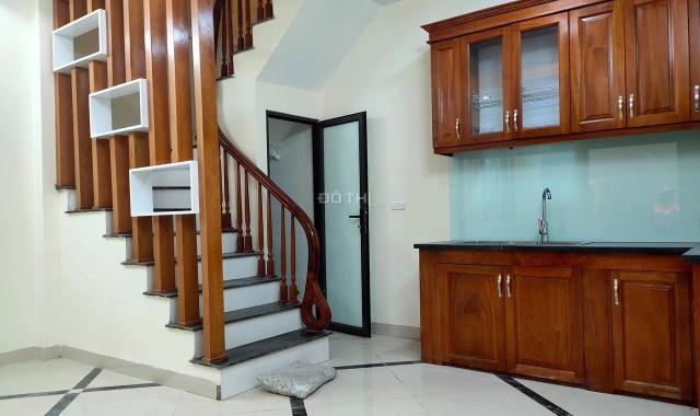 Bán nhà Vũ Tông Phan, Khương Trung, 30m2 xây mới 5 tầng, cách Ngã Tư Sở chỉ 400m