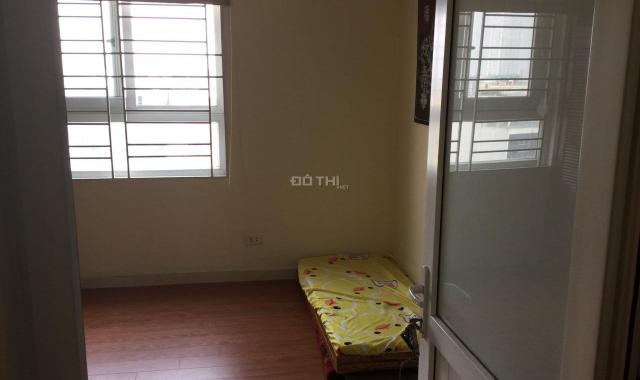 Bán căn hộ chung cư 71m2 tòa nhà số 197 Trần Phú (ngay gần cầu Hà Đông), Hà Đông, Lh: 0974929180