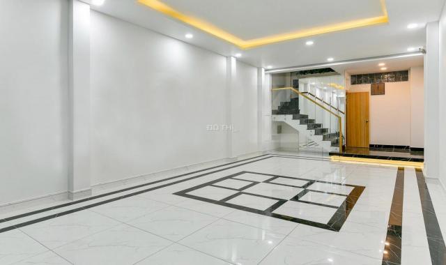 Nhà mặt tiền Trần Phú, P4, Q5 DT: 4.7x12m, 4 lầu, 4PN đẹp, tiện KD. Giá thuê: 55tr/th