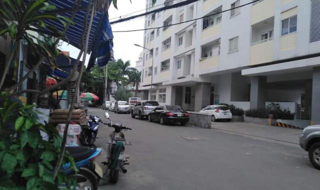 Bán đất thổ cư xây dựng căn hộ dịch vụ hẻm xe tải Nguyễn Cửu Vân, phường 17, LH: 0947530538