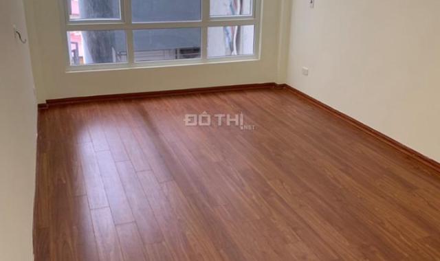 Bán nhà ngõ 99 Định Công Hạ 30m2, xây 5 tầng mới, giá 2,65 tỷ. Ngõ thông ra bờ sông, 0972638668