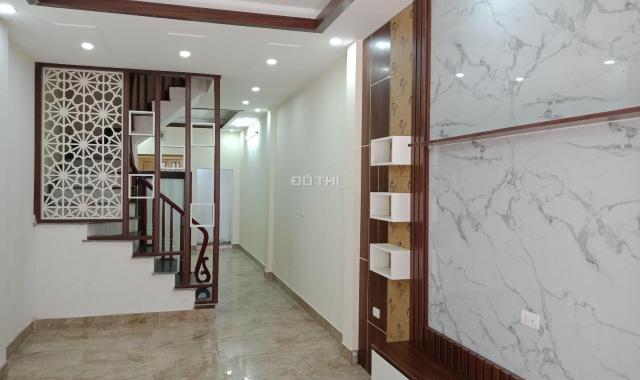 Bán nhà  ngõ 179 phố Dương Văn Bé, nhà mới xây 5 tầng, ô tô đỗ cửa, giá 5 tầng, giá 5 tỷ