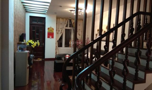 Chính chủ bán nhà 3 tầng ngõ 132 Nguyễn Xiển, Thanh Xuân, Hà Nội. Diện tích sổ đỏ là 52m2