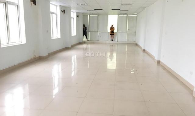 Tòa nhà văn phòng phố Vương Thừa Vũ 110m2 giá rẻ, đẹp nhất khu vực Thanh Xuân, thông sàn