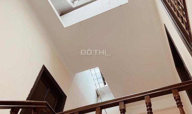 Bán nhà Vũ Ngọc Phan, 44m2 x 5T, cách phố 40m, vừa ở vừa đầu tư cho thuê giữ tiền, 4.3 tỷ